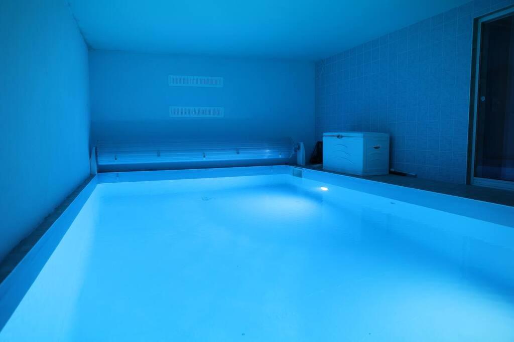 Villa Avec Piscine Interieure Holtzheim Ngoại thất bức ảnh